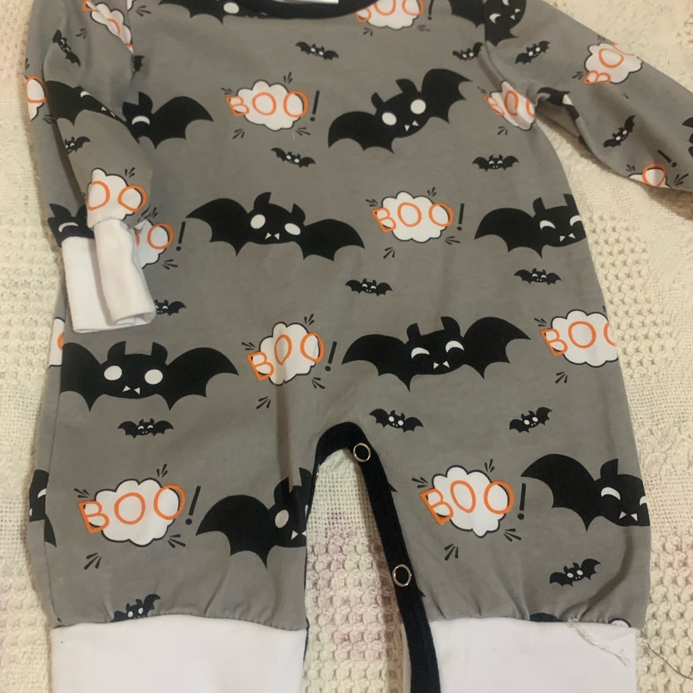 Baby  size 3-6 mo cotton spandex onesie snap  crotch
